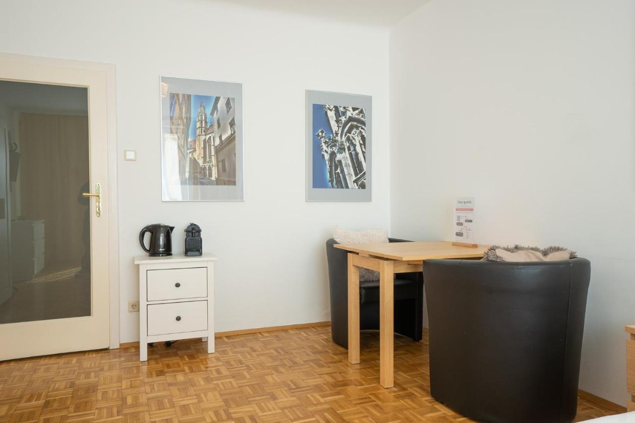 Central Living - Stephansdom Apartments Wenen Buitenkant foto