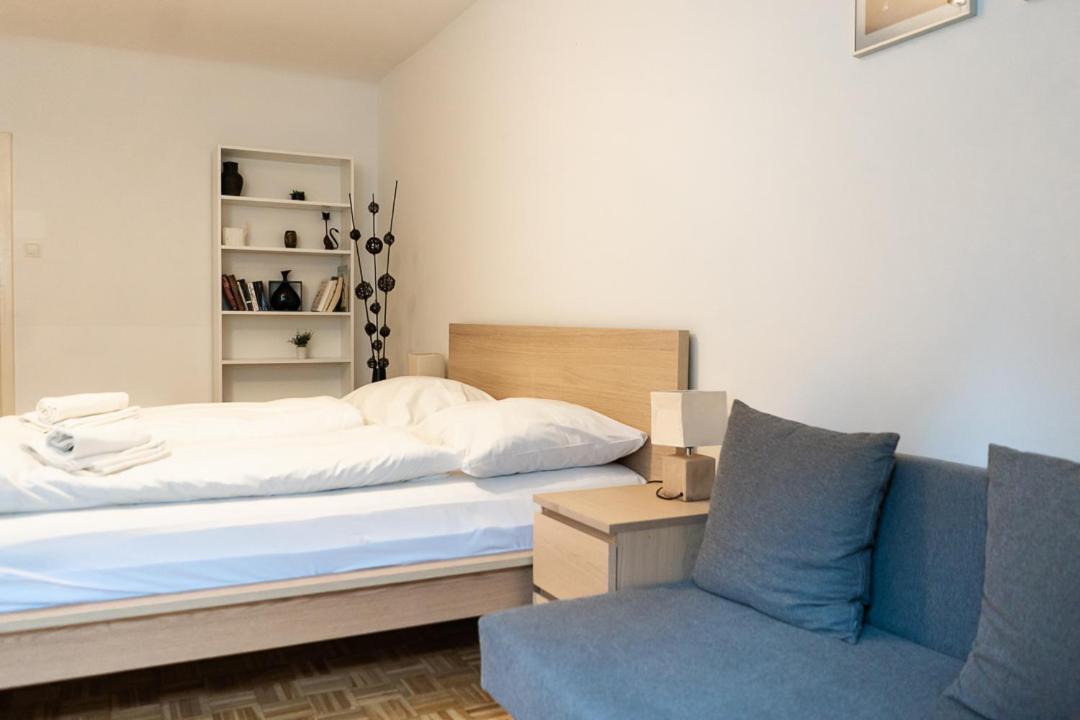Central Living - Stephansdom Apartments Wenen Kamer foto