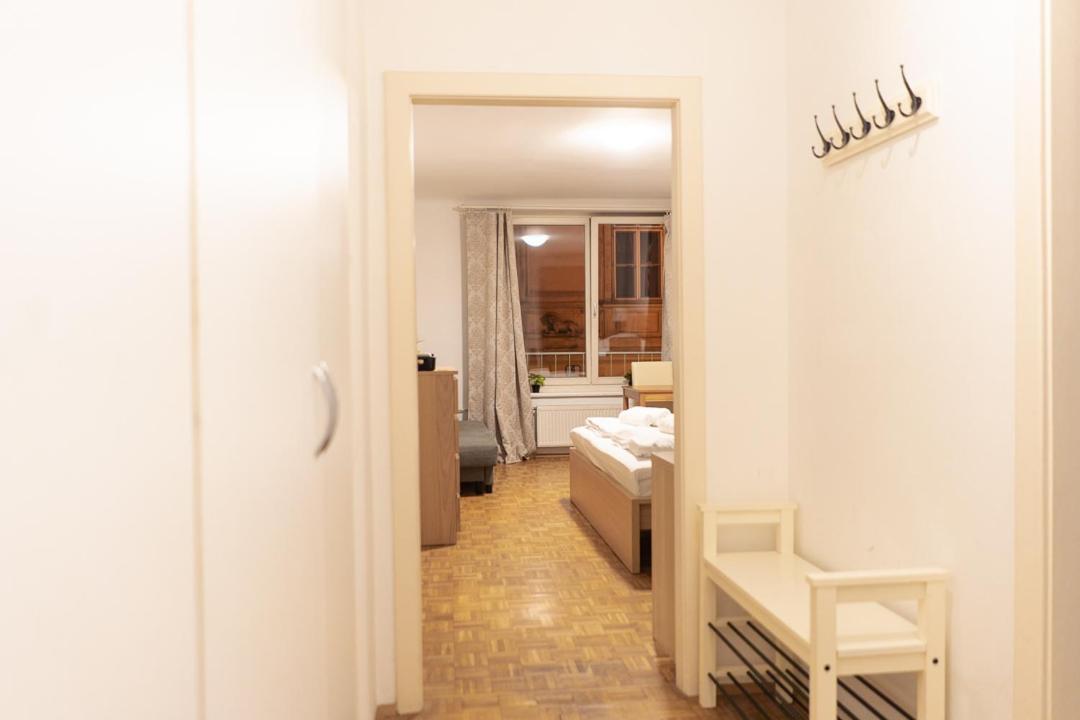 Central Living - Stephansdom Apartments Wenen Kamer foto