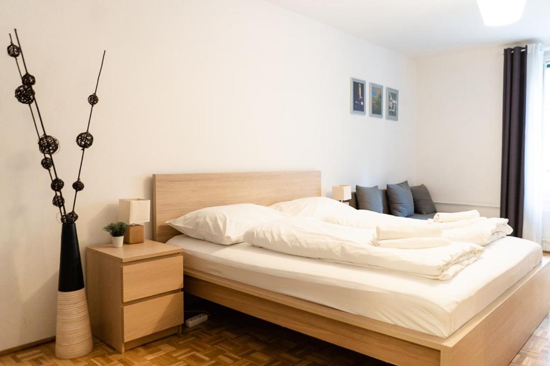 Central Living - Stephansdom Apartments Wenen Kamer foto